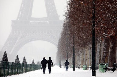Покажите красивые фотки зимнего Парижа :)