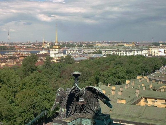 Покажите визитное фото города Санкт-Петербурга?