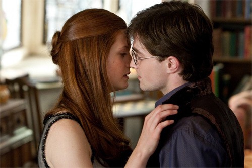 Какая сцена из фильмов о "Гарри Поттере" произвела на вас самое сильное впечатление? Покажите?