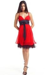 Красное или красно-чёрное платье, в котором удобно танцевать?!