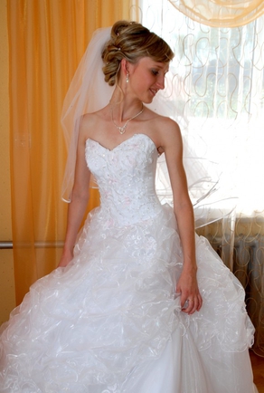 Девушки, какое оно : свадебное платье вашей мечты?