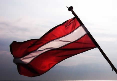 Как думаете,  как будет выглядеть флаг, когда на земле все страны объединятся в одно целое?