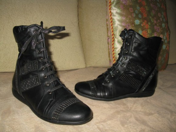 Покажите  красивые  ,женские  ботиночки?)