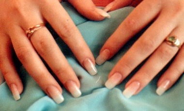 Девушки,покажите красивый дизайн для гелевых ногтей?