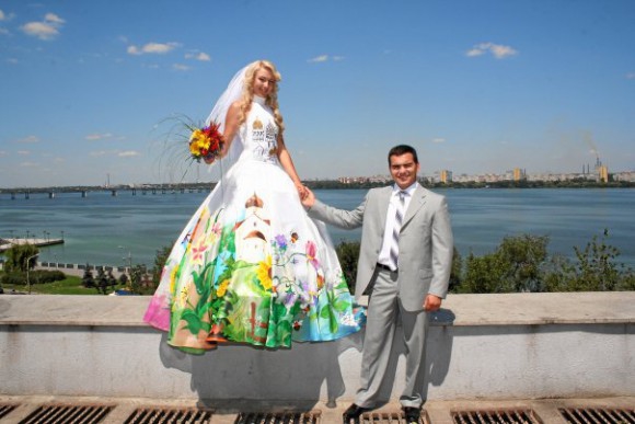 Покажите некрасивое свадебное платье?