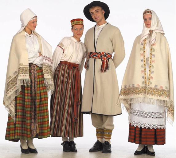 Покажите, пожалуйста, длинное платье в этническом стиле (?)