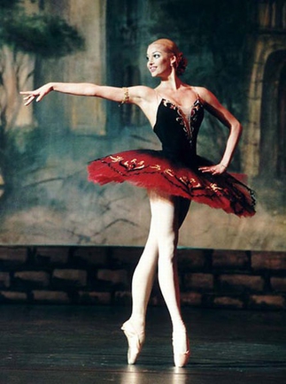 Покажите как выглядит красивая балерина.