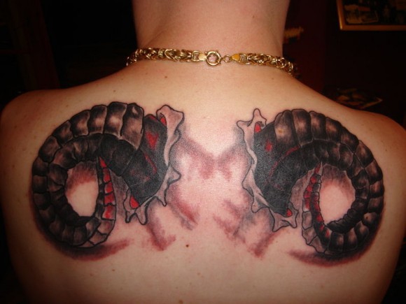 Киньте татуировку барана, которую не стыдно будет сделать на груди?