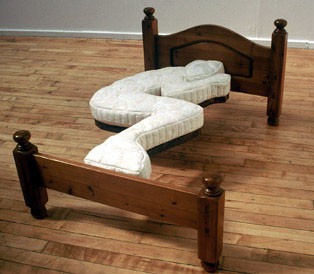 Покажите удобную кровать?