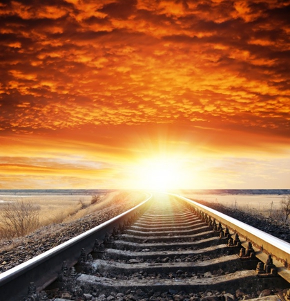 Покажите красивые фото железной дороги?