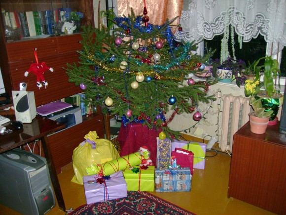 А у вас есть фотка вашей новогодней ёлки?))
