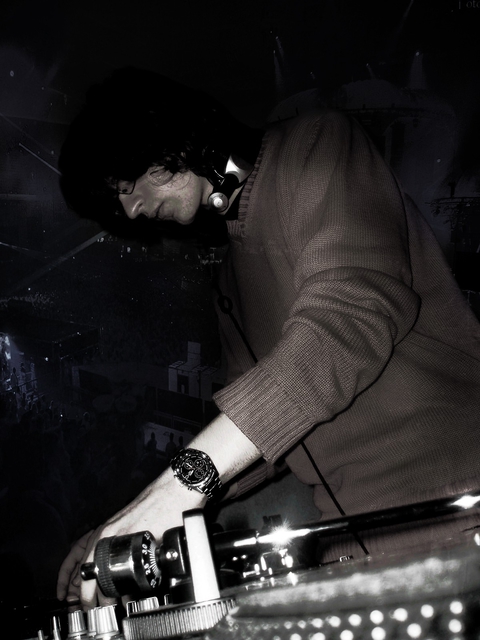 Hey DJ