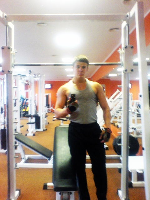 В уютном спорт зале :)