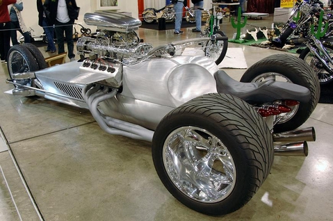 blastolene hemi trike