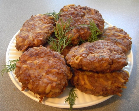 фарш невозможно провернуть назад,и мясо из котлет не востановишь