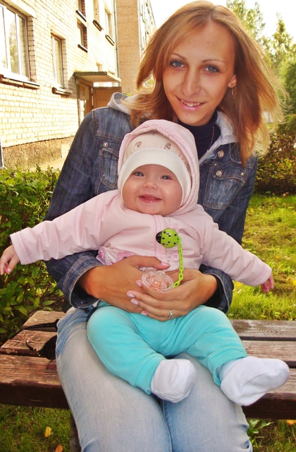 с малньким чудом прогуливаемся :*