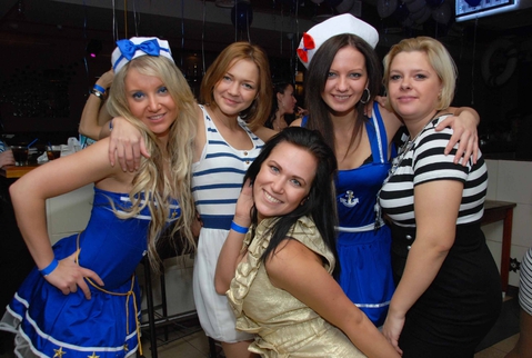 NY Party ( blondinka v wljapke)