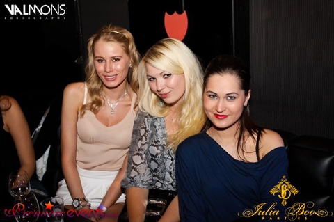 Celebrity Night with Lovely Girls M*vida