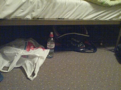 Что у вас под кроватью ?