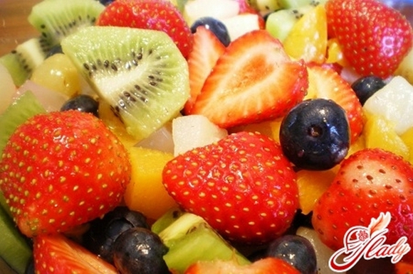 Какие фрукты буду хорошо сочитаться во фруктовом салате?