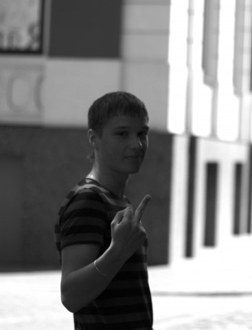 Покажите вашу любимую фотографию вас? =)