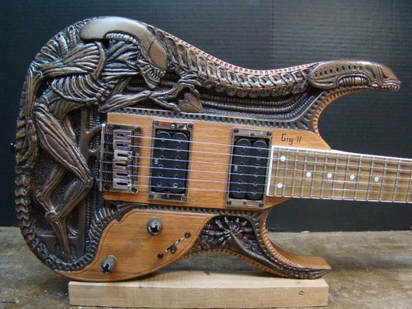 Какая форма гитары самая красивая\крутая? 