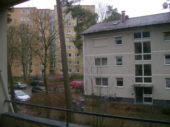 У вас есть фото дома,в котором живёте?=)