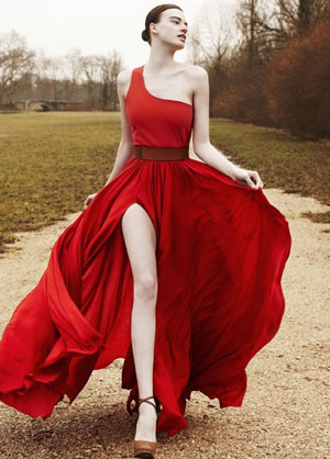Покажите красивое платья ( красных, бордовых оттенков) ?