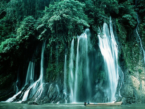 Покажи самый красивый водопад)?