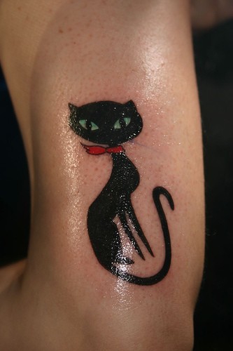 Киньте пожалуйста маленькие татуировки кошек :)