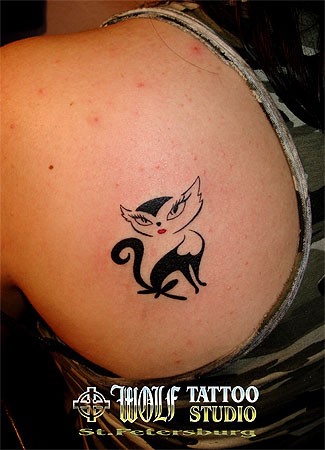Киньте пожалуйста маленькие татуировки кошек :)