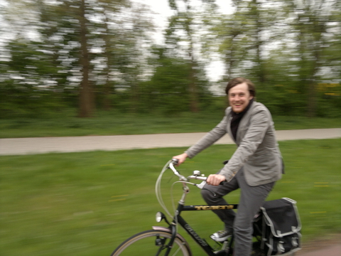220km/h