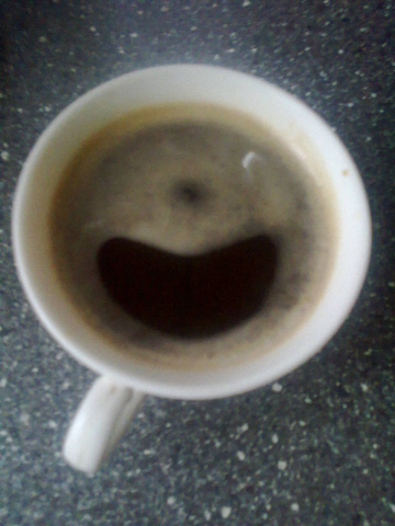 кофе улыбается