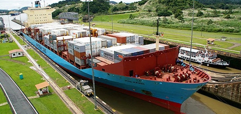 Panama Canal Miraflores lock