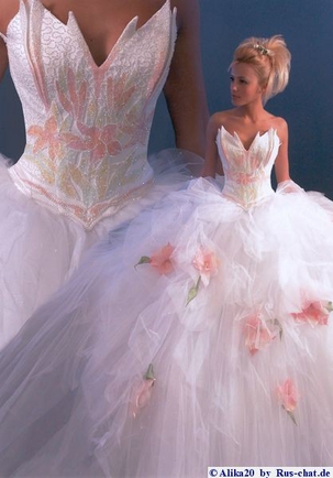 Девчонки, а какое свадебное платье вы бы хотели?