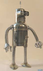 Хочу сыну на ДР вырезать на лазере/собрать из железа робота. Есть идеи/картинки роботов в стиле стим-панк, хай-тек? Современные пластиковые обмылки-роботы не интересны. Из железа не свернуть т.к.