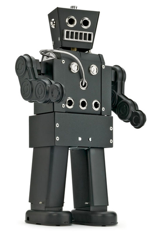 Хочу сыну на ДР вырезать на лазере/собрать из железа робота. Есть идеи/картинки роботов в стиле стим-панк, хай-тек? Современные пластиковые обмылки-роботы не интересны. Из железа не свернуть т.к.