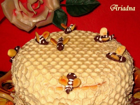 покажите самый соблазнительнный медовый торт?