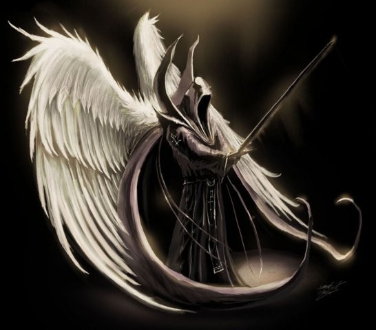 ангел с расправленными крыльями в балахоне/капюшоне.. найдете такой рисунок? 