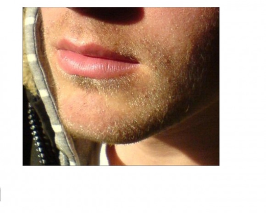 Покажите красивые мужские губы?