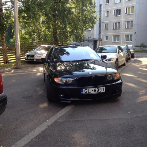Правильная парковка от BMW