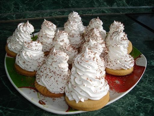 покажите что нибудь вкусненькое?