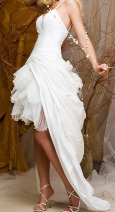 Покажите фотку свадебного платья, вашей мечтны?