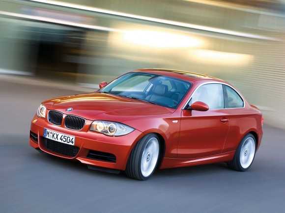 Какая BMW более распространённая и доступна для молодёжи?