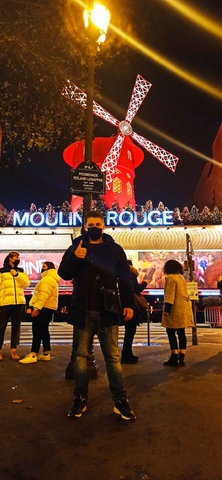 Paris Moulin Rouge Cabaret