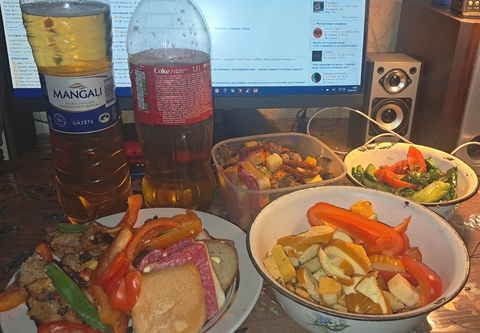 Поляна накрыта.. 