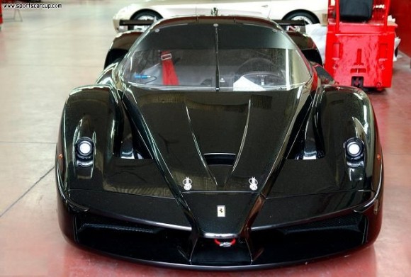 Киньте фотку Ferrari FXX чернова цвета ?