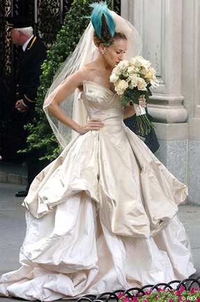 Покажите красивое свадебное платье?