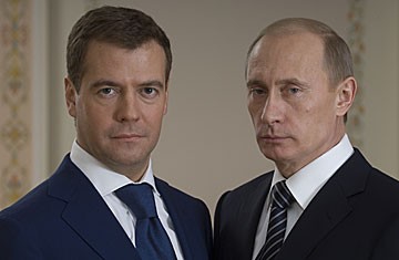 Покажите картинку,которая стоит у вас на экране телефона?