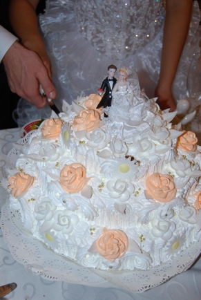 Покажите свадебный торт?